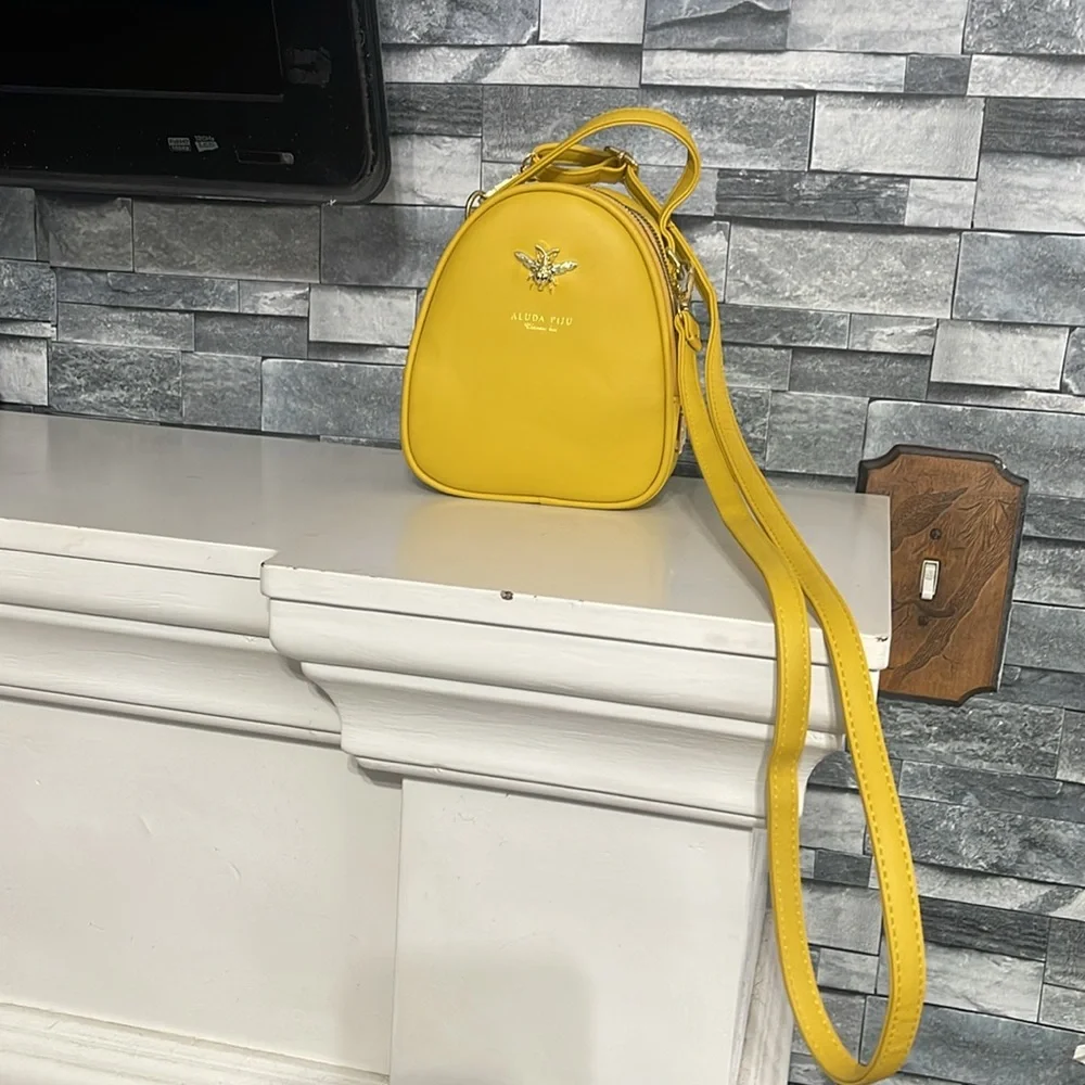 ALUDA  PIJU Yellow Mini Bag with strap crossbody - Picture 2 of 12